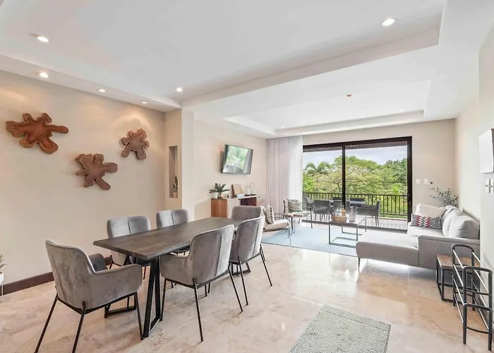 Hilltop Haven With Pool, Terrace And Sea Breeze Сasa de vacaciones