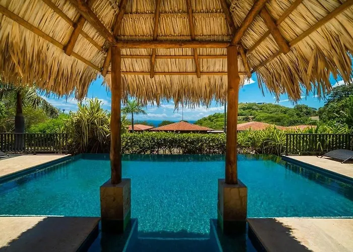 Сasa de vacaciones Hilltop Haven With Pool, Terrace And Sea Breeze Playa Ocotal