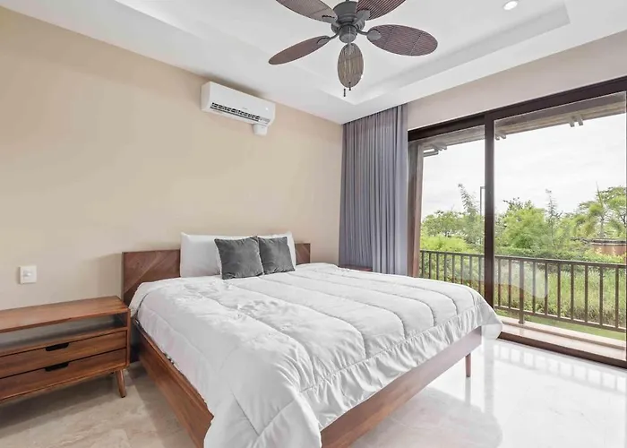 Hilltop Haven With Pool, Terrace And Sea Breeze *