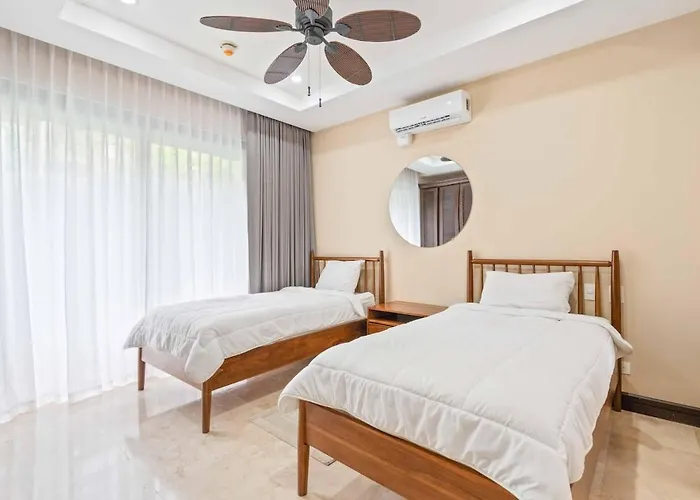 Сasa de vacaciones Hilltop Haven With Pool, Terrace And Sea Breeze